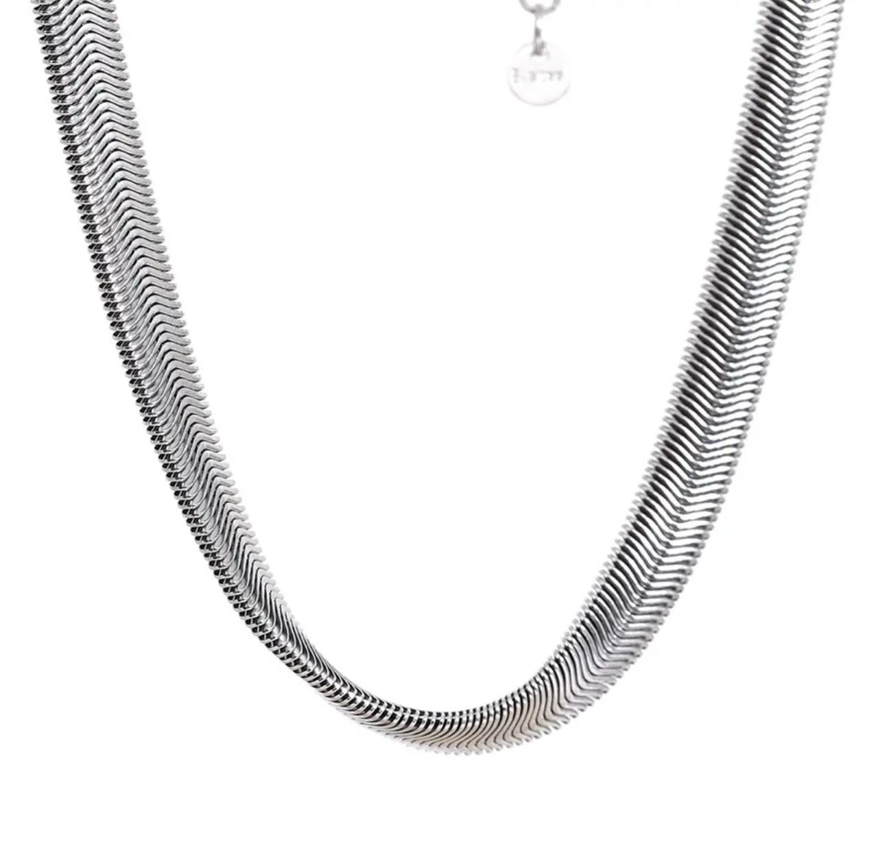 COLLAR SERPIENTE (plateado)