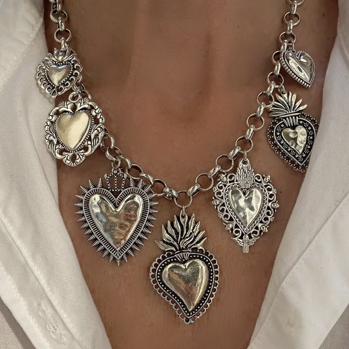 COLLAR HEART